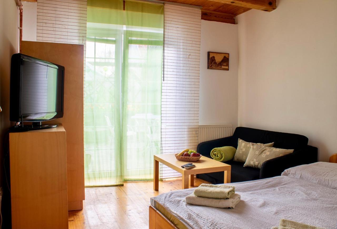 Apartmány Jílovice Esterno foto