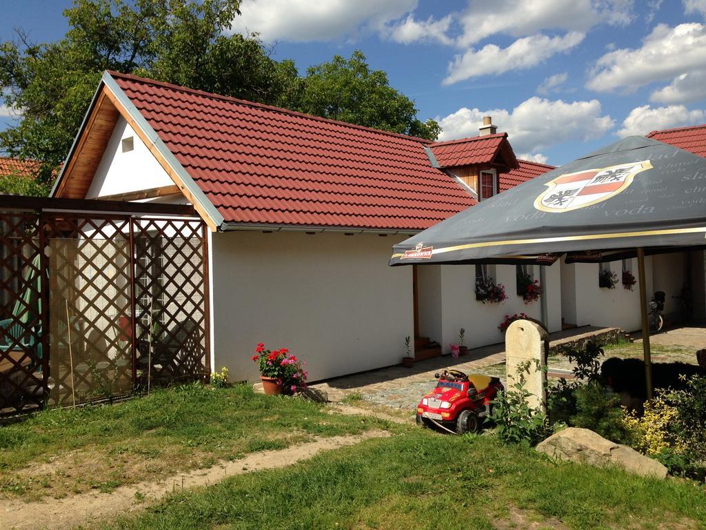 Apartmány Jílovice Esterno foto