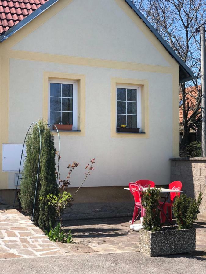 Apartmány Jílovice Esterno foto